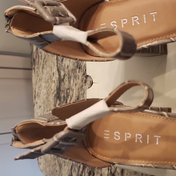 NWT ESPIRIT Grey Balee Heel - Picture 9 of 11